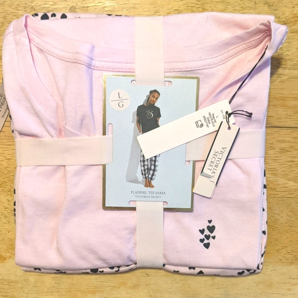 Victoria's Secret Flannel Tee-jamas